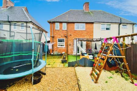 3 bedroom Semi-detached house for sale in Winstanley Drive, Braunstone, LE3
