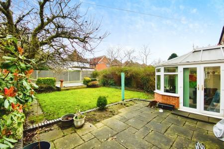 4 bedroom Detached house for sale in 4 Hilders Road, Western Park, LE3