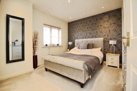 3 bedroom Semi-detached house for sale in Goodheart Way, Thorpe Astley, LE3