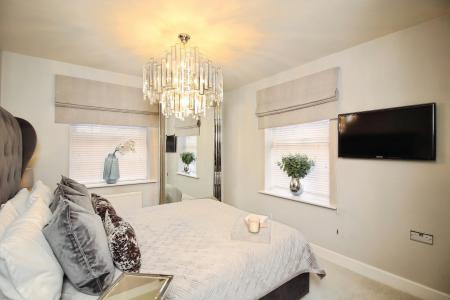 4 bedroom Detached house for sale in Forest House Lane, Leicester Forest East, LE3