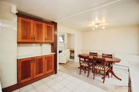 3 bedroom Semi-detached house for sale in Regents Walk, Leicester Forest East, LE3