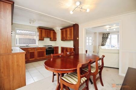 3 bedroom Semi-detached house for sale in Regents Walk, Leicester Forest East, LE3