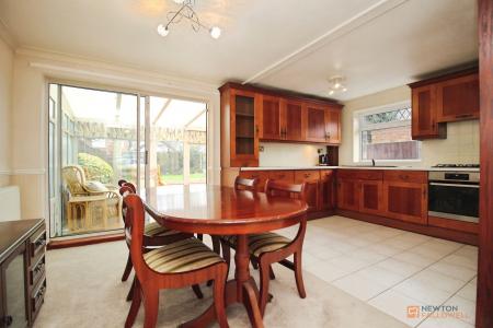 3 bedroom Semi-detached house for sale in Regents Walk, Leicester Forest East, LE3