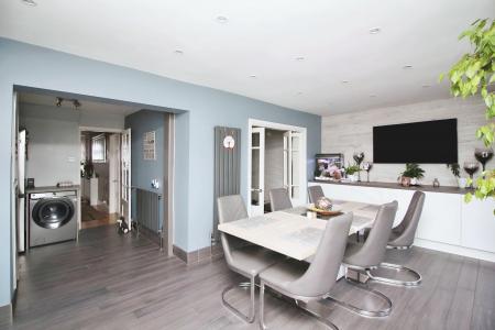 3 bedroom Semi-detached house for sale in Narborough Road South, Braunstone Town, LE3