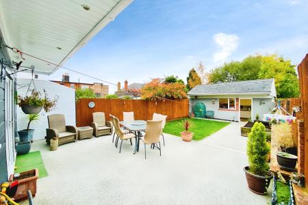 3 bedroom Semi-detached house for sale in Narborough Road South, Braunstone Town, LE3