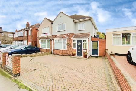 3 bedroom Semi-detached house for sale in Narborough Road South, Braunstone Town, LE3
