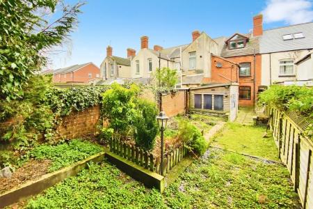 3 bedroom Terraced House for sale in Hinckley Road, Earl Shilton, LE9