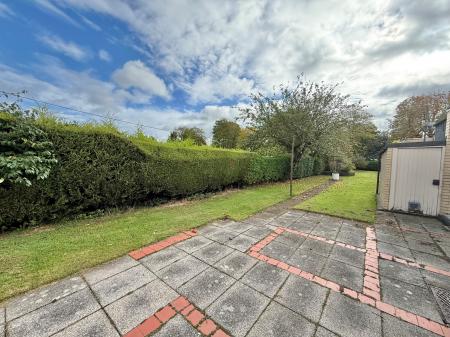4 bedroom Detached bungalow for sale in Barlings Lane, Langworth, LN3