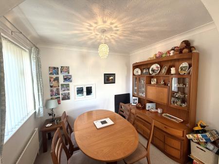 2 bedroom Detached bungalow for sale in Blackthorn Close, Lincoln, LN2