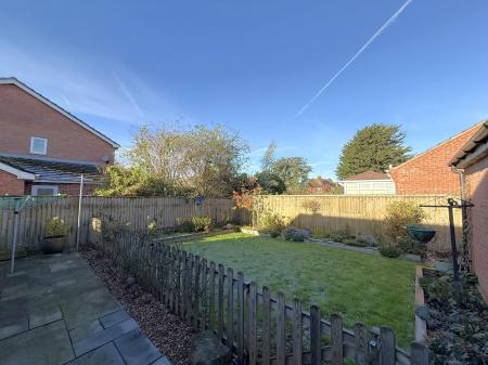 2 bedroom Detached bungalow for sale in Blackthorn Close, Lincoln, LN2