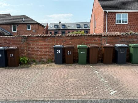 2 bedroom Terraced House for sale in Blenheim Road, Lincoln, LN1