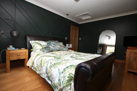 3 bedroom Detached house for sale in Boultham Park Road, Lincoln, LN6