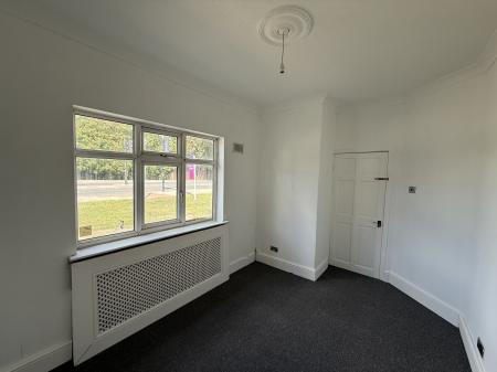 4 bedroom Detached bungalow for sale in Bunkers Hill, Lincoln, LN2