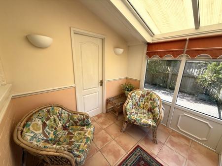 3 bedroom Semi-detached house for sale in Bunkers Hill, Lincoln, LN2