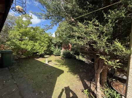 2 bedroom Semi-detached house for sale in Burwell Close, Lincoln, LN2