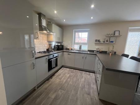 4 bedroom Detached house for sale in Caesar Road, North Hykeham, LN6