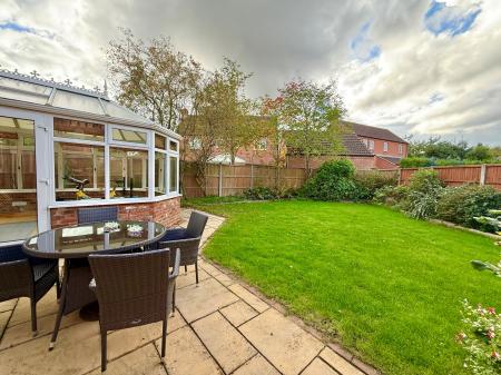 4 bedroom Detached house for sale in Cleveland Avenue, North Hykeham, LN6