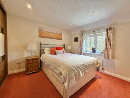 4 bedroom Detached house for sale in Cleveland Avenue, North Hykeham, LN6