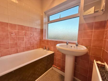 3 bedroom Semi-detached house for sale in Cranbourne Mews, Washingborough, LN4