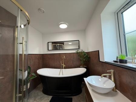 4 bedroom Detached house for sale in Croft Lane, Cherry Willingham, LN3