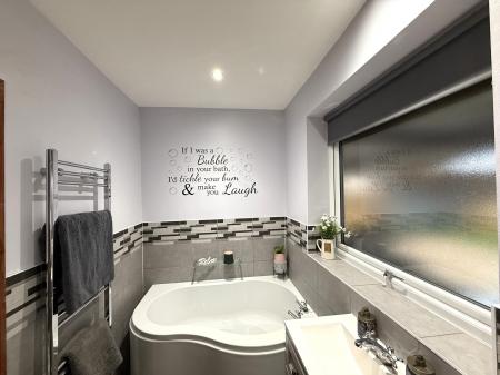 3 bedroom Bungalow for sale in Dunston Fen Lane, Metheringham, LN4