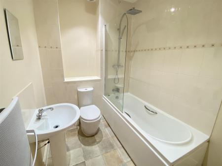 2 bedroom Flat for sale in Friars Mews, Wesleyan Court, Lincoln, LN2