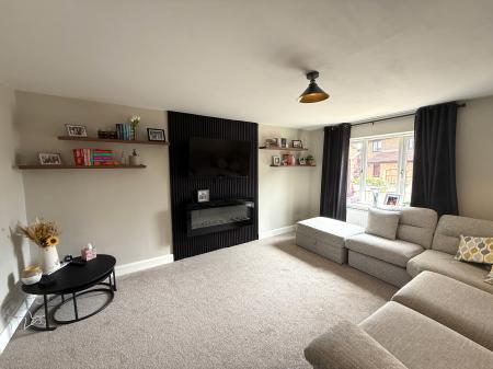 4 bedroom Detached house for sale in Hale Close, Lincoln, LN2