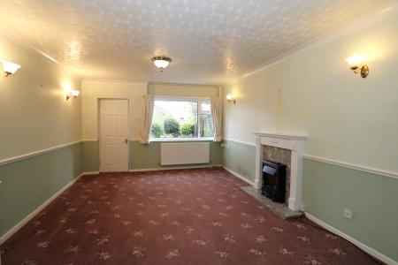 3 bedroom Detached house for sale in Heath Close, Welton, LN2