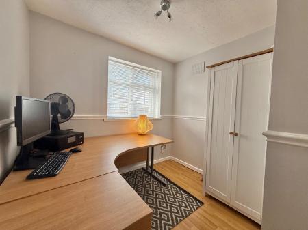 4 bedroom Detached house for sale in Hunt Lea Avenue, Lincoln, LN6