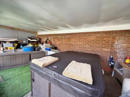 4 bedroom Detached house for sale in Hykeham Road, Lincoln, LN6