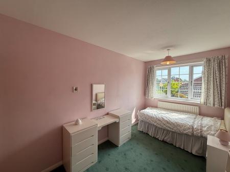 4 bedroom Detached house for sale in Lincoln Lane, Thorpe-on-the-Hill, LN6