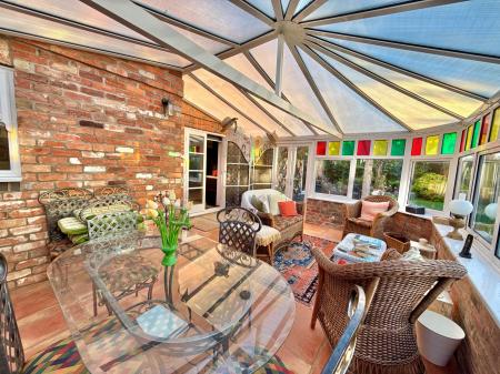 5 bedroom Detached house for sale in Lincoln Road, Bassingham, LN5