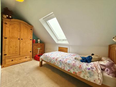 5 bedroom Bungalow for sale in Lincoln Road, North Hykeham, LN6