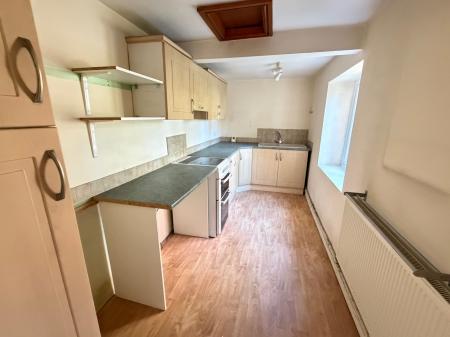 2 bedroom Semi-detached house for sale in Cliff Road, Leadenham, LN5