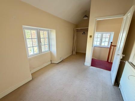 2 bedroom Semi-detached house for sale in Cliff Road, Leadenham, LN5