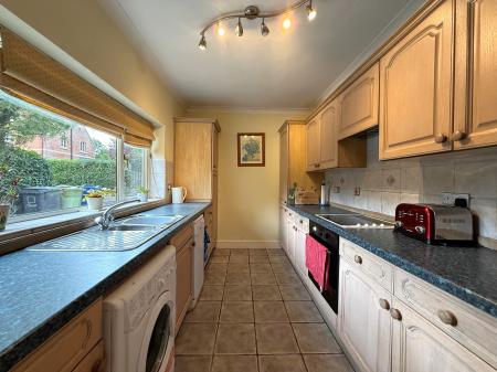 4 bedroom Detached bungalow for sale in Main Street, Torksey, LN1