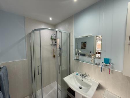 4 bedroom Detached house for sale in Maltkiln Road, Fenton, LN1