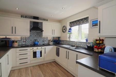 4 bedroom Town house for sale in Marine Walk, Burton Waters, Lincoln, LN1