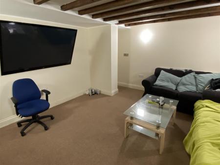 8 bedroom End of terrace house for sale in Newport, Lincoln, LN1