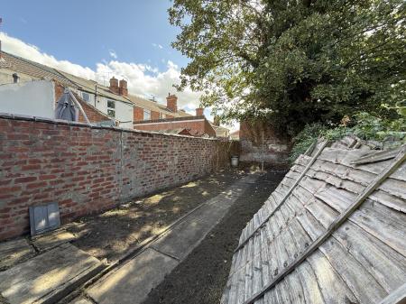 2 bedroom End of terrace house for sale in Shakespeare Street, Lincoln, LN5