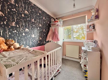 3 bedroom Semi-detached house for sale in Snowdon Close, Lincoln, LN5