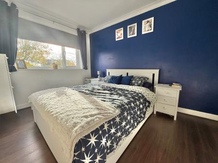 3 bedroom Semi-detached house for sale in Snowdon Close, Lincoln, LN5