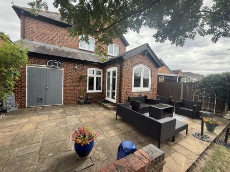 3 bedroom Detached house for sale in Station Road, Branston, LN4