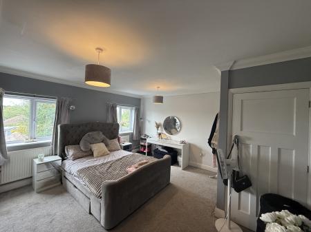 3 bedroom Detached house for sale in Station Road, Branston, LN4