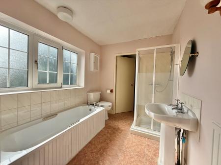 3 bedroom End of terrace house for sale in Steep Hill, Lincoln, LN2