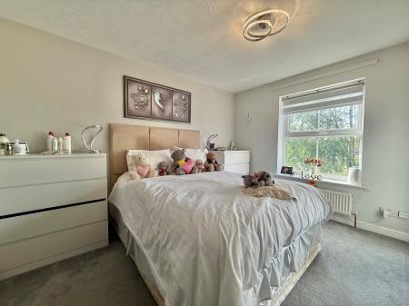 4 bedroom Detached house for sale in Sycamore Grove, Bracebridge Heath, LN4