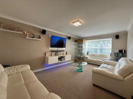 4 bedroom Detached house for sale in Sycamore Grove, Bracebridge Heath, LN4