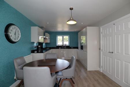4 bedroom Town house for sale in The Quays, Burton Waters, LN1