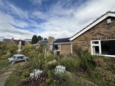 3 bedroom Bungalow for sale in Ullswater Close, North Hykeham, LN6