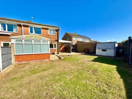 3 bedroom Semi-detached house for sale in Valley Road, Lincoln, LN5